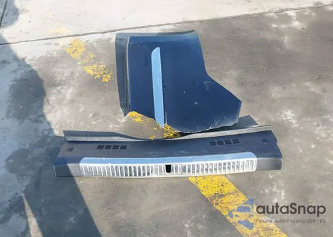 2015 Kia K900 Premium из США, поврежденный, VIN KNALU4D46F6025963